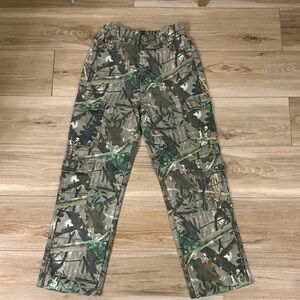 SHEIN Kids Camouflage Cargo Jeans - Green and Brown